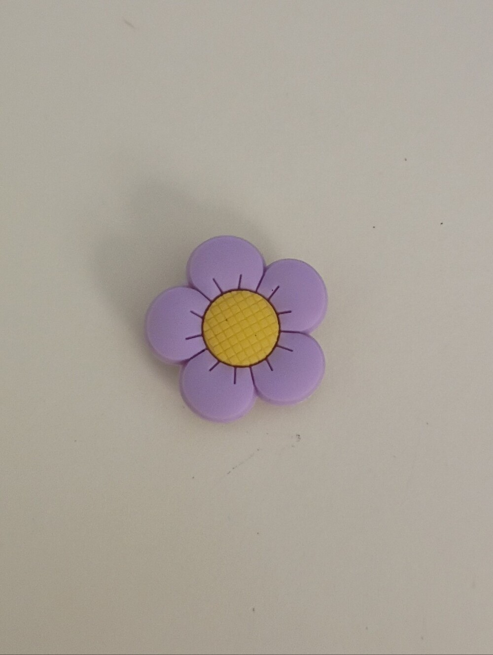 10 for $10 Jibbitz Croc Charm - Light Purple Flower 5 Petals Yellow Pistol